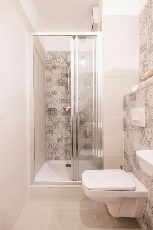 Stylish And Cozy Studio In The Heart Of The City Daire Budapeşte Dış mekan fotoğraf