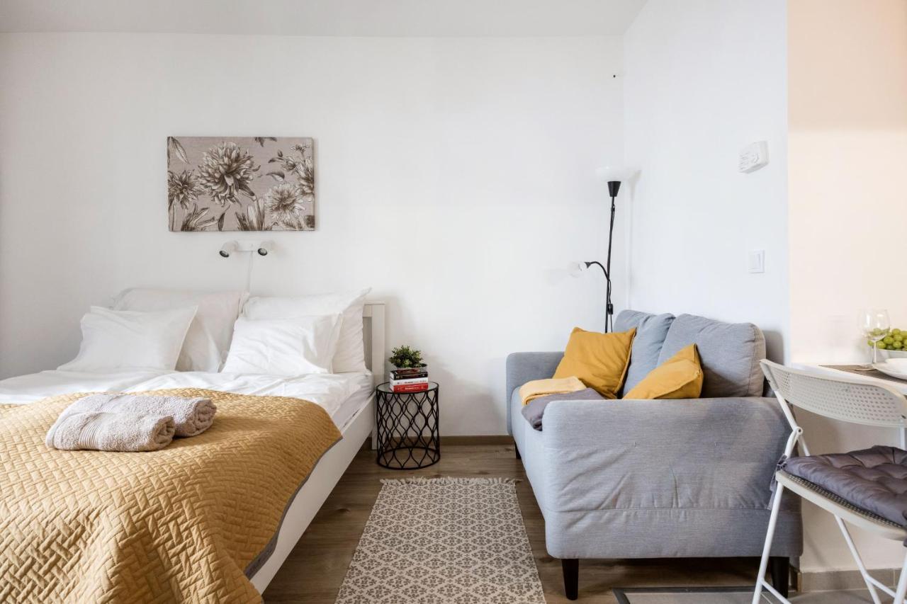 Stylish And Cozy Studio In The Heart Of The City Daire Budapeşte Dış mekan fotoğraf