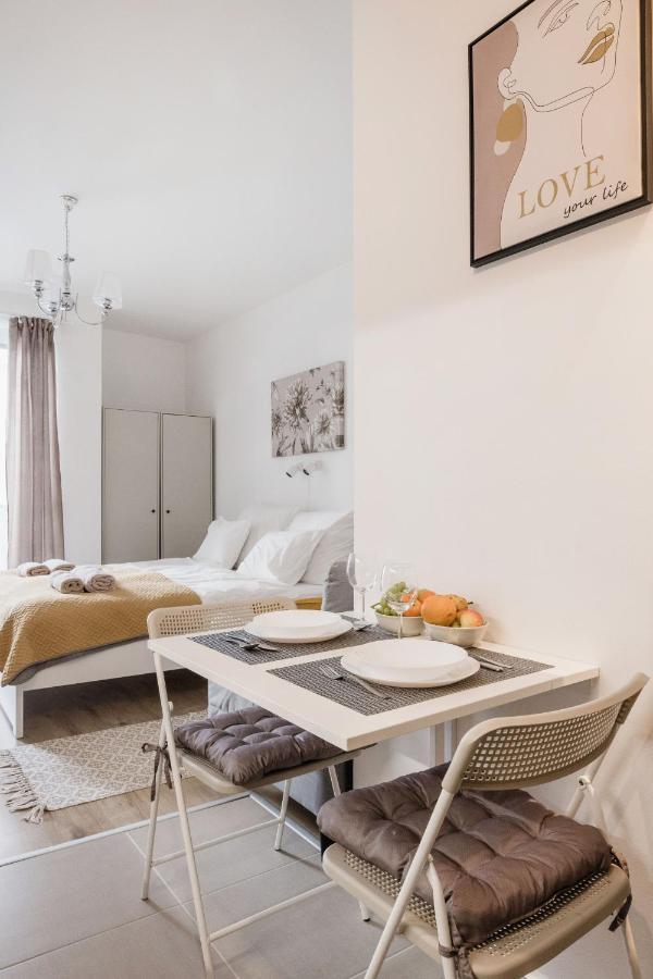Stylish And Cozy Studio In The Heart Of The City Daire Budapeşte Dış mekan fotoğraf